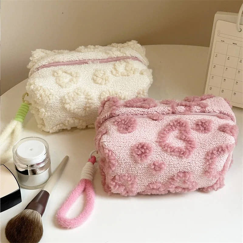 Love Puff Beauty Bag