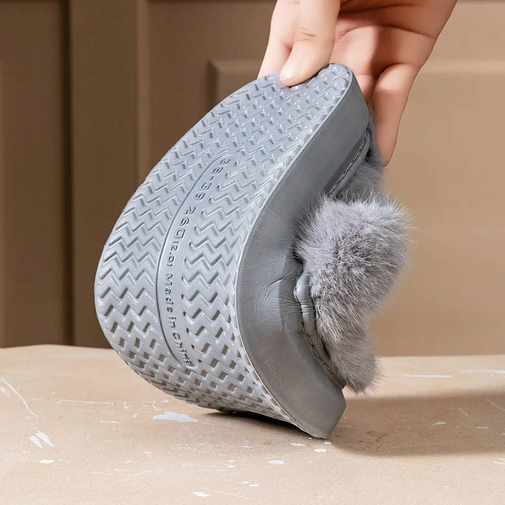 SoftAura Slippers