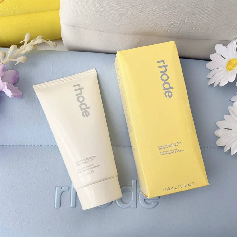 RHODE  Pineapple Refresh Daily Cleanser